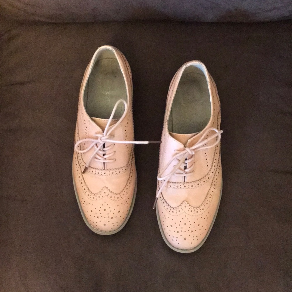 Wanted Babe Lace-Up Oxfords